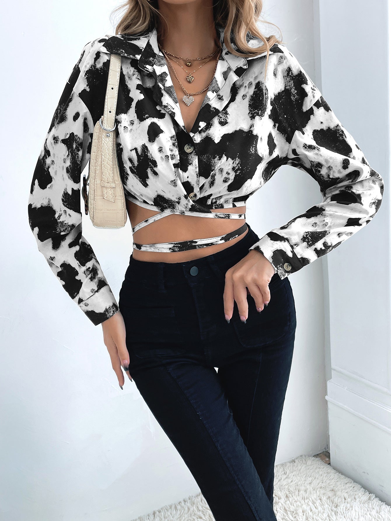 Women's European And American Fashion Hong Kong Style Cows Pattern Short Sexy V-neck Lace-up Shirt